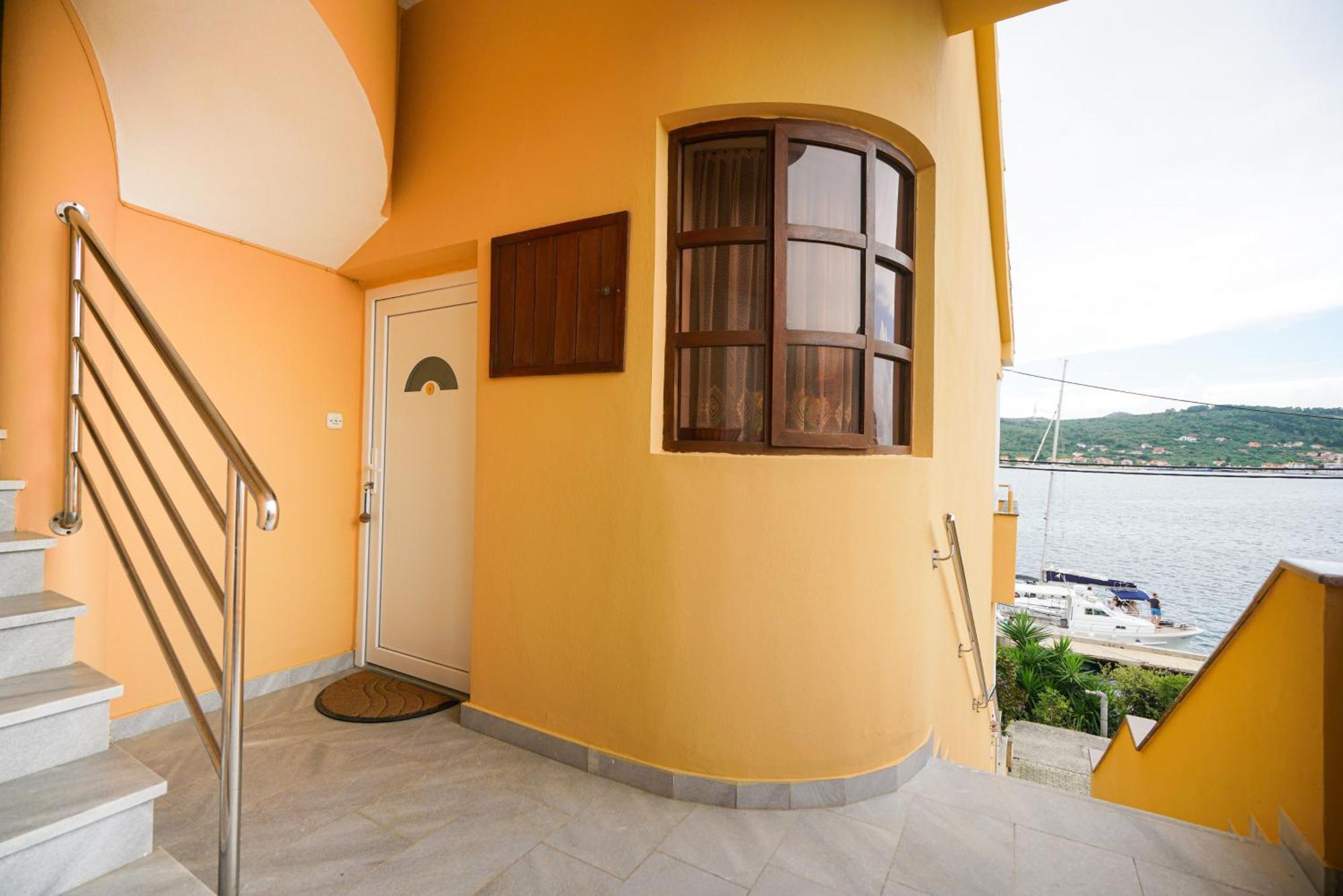 Apartments Osljak Преко Экстерьер фото