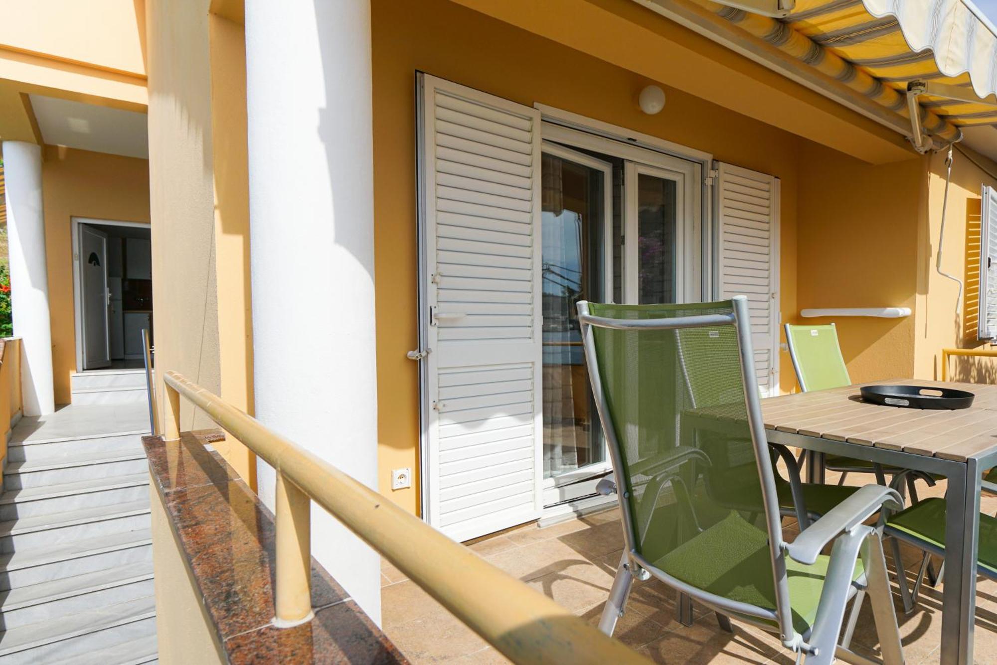 Apartments Osljak Преко Экстерьер фото