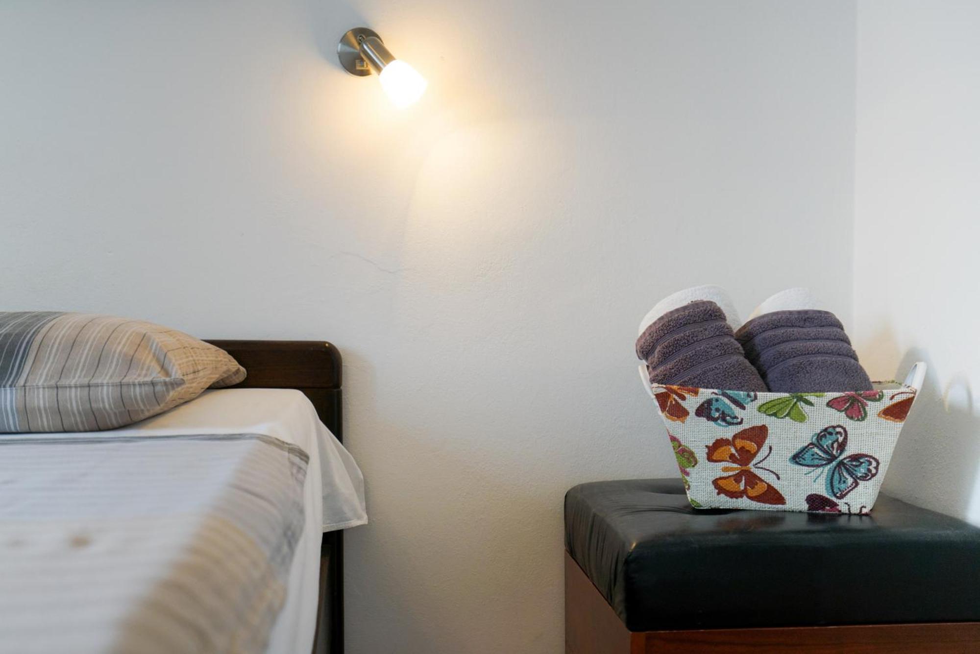 Apartments Osljak Преко Экстерьер фото