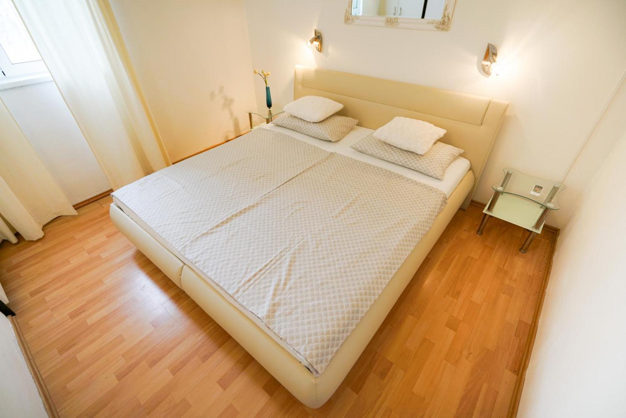 Apartments Osljak Преко Экстерьер фото