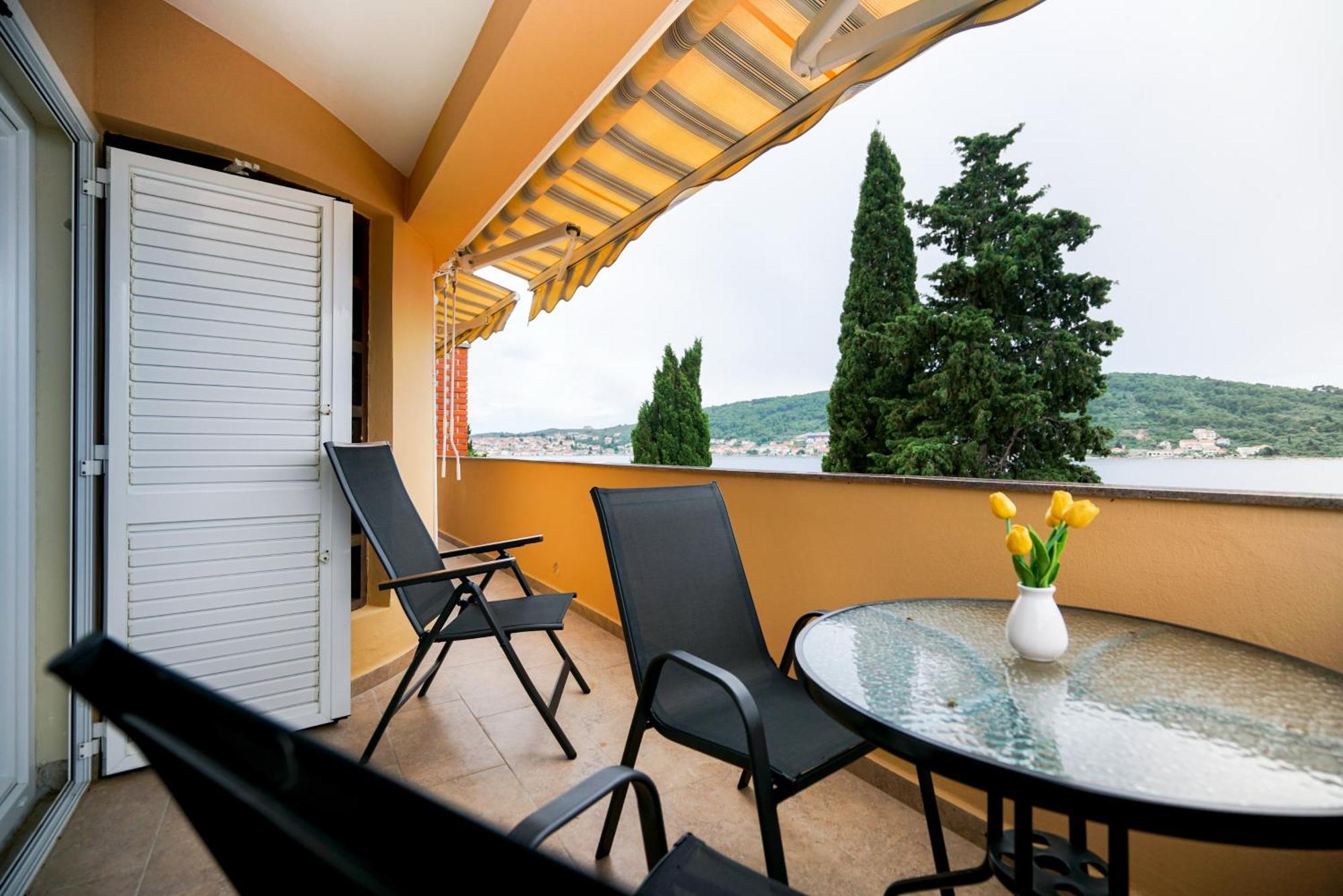 Apartments Osljak Преко Экстерьер фото
