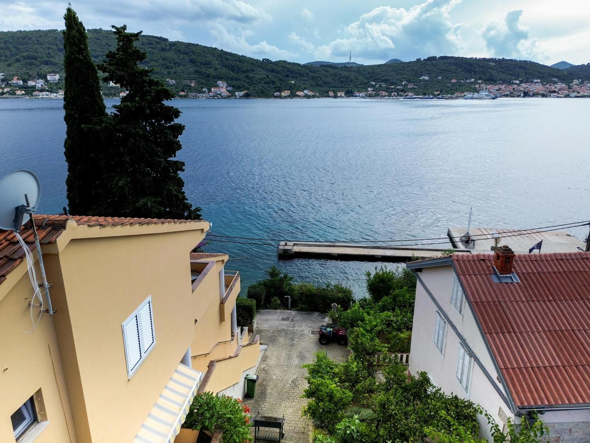 Apartments Osljak Преко Экстерьер фото